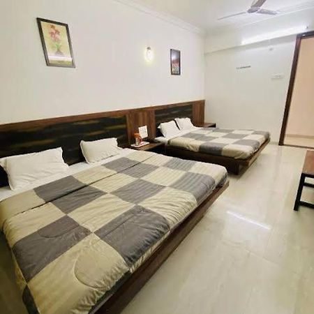 Hotel Shree Sai Ширди Экстерьер фото